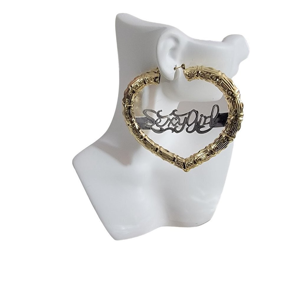 ❤️Diva Large Sexy Gal Heart Hoop Pierced Earrings NWT